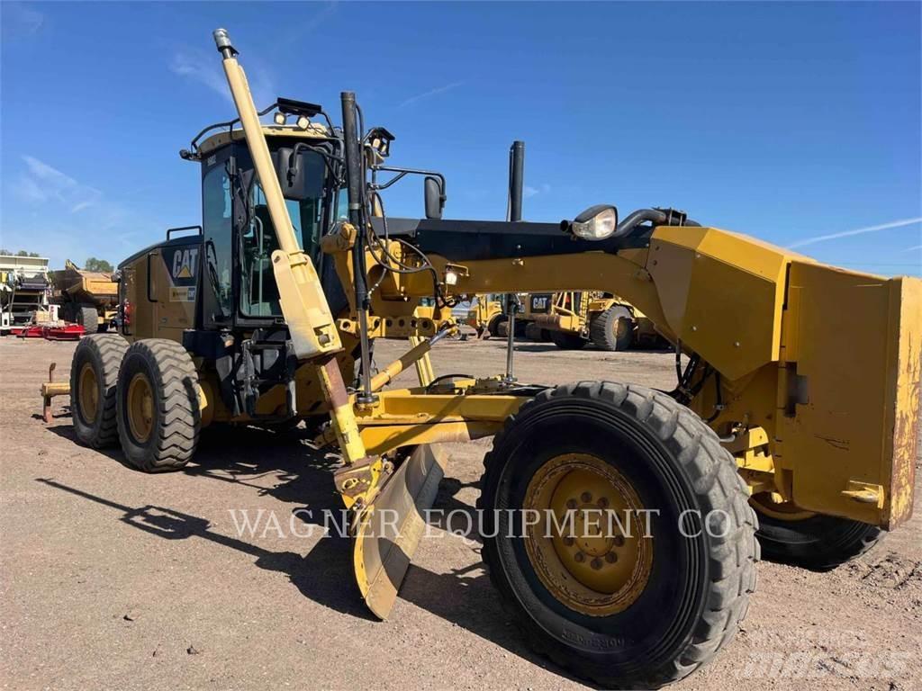 CAT 140M Greideriai