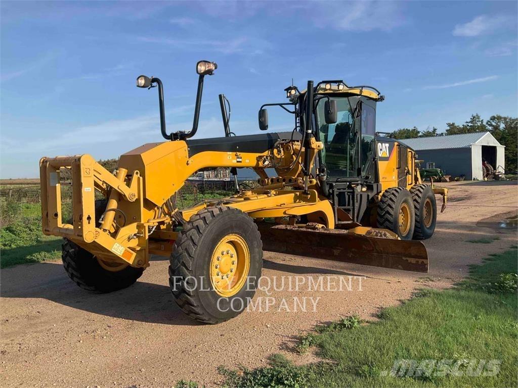 CAT 140M Greideriai