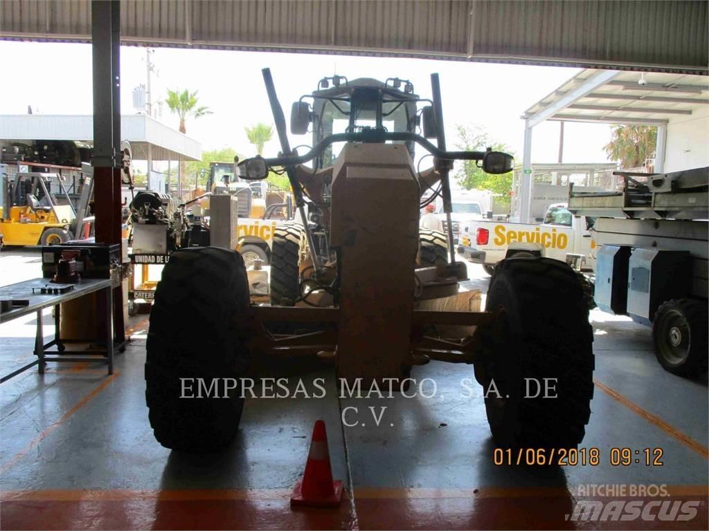 CAT 140M Greideriai