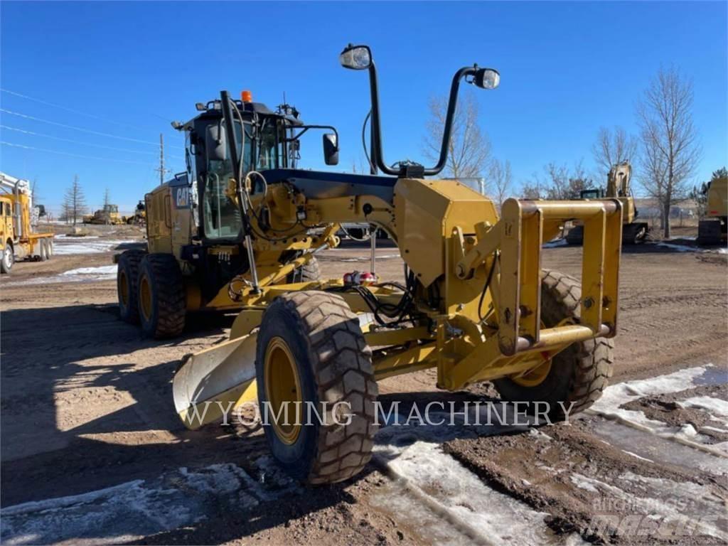 CAT 140M 2 Greideriai