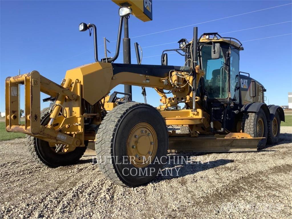 CAT 140M AWD Greideriai