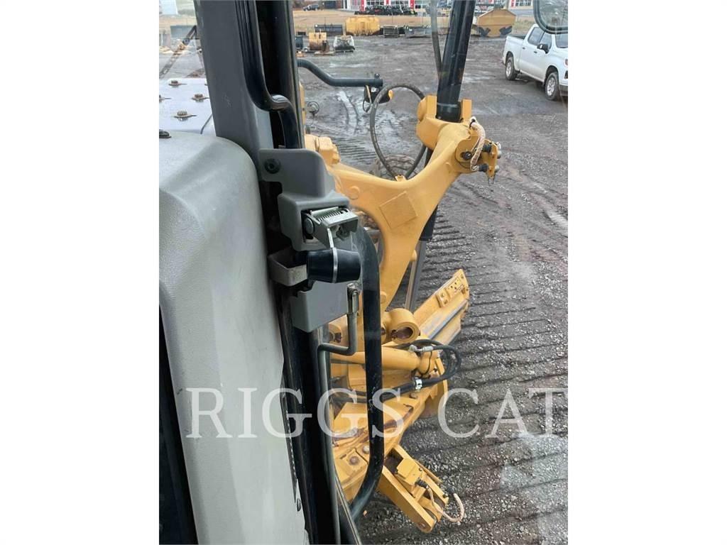 CAT 140M LC17 Greideriai