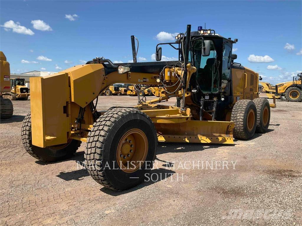 CAT 140M2 Greideriai