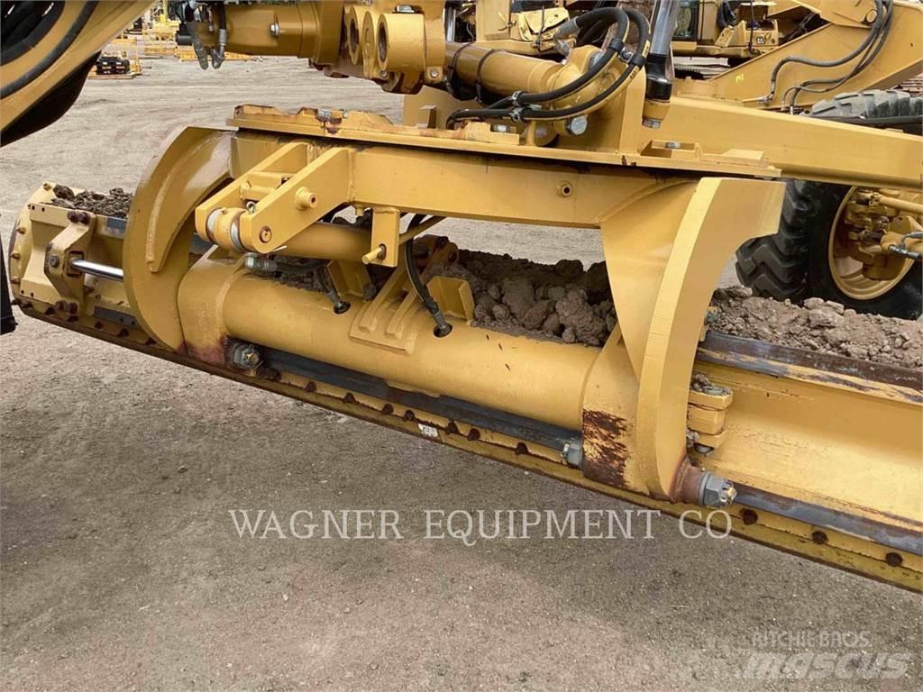 CAT 140M2 Greideriai