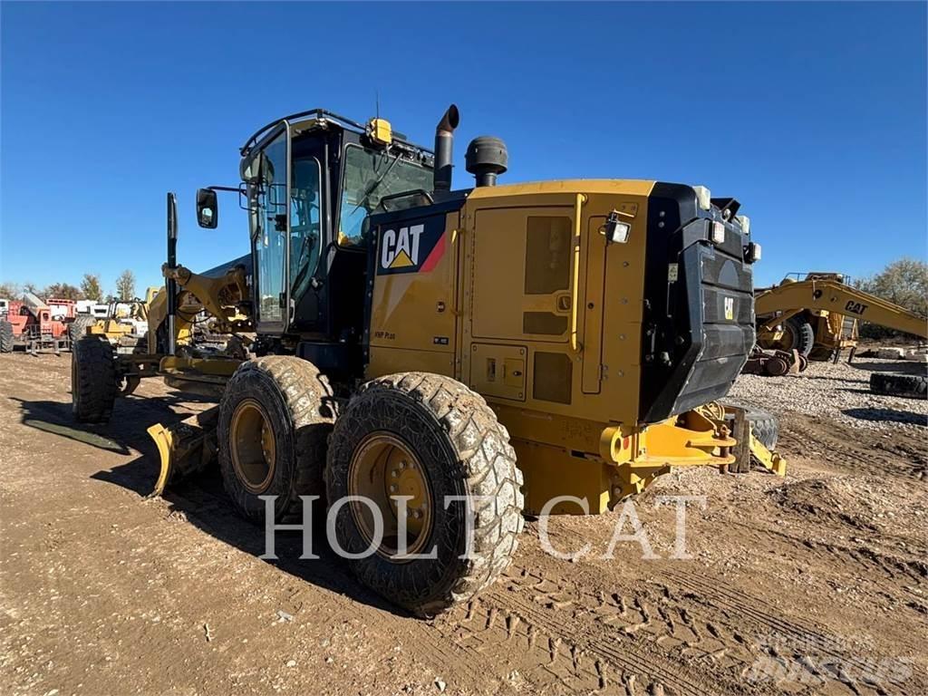 CAT 140M2 AWD Greideriai