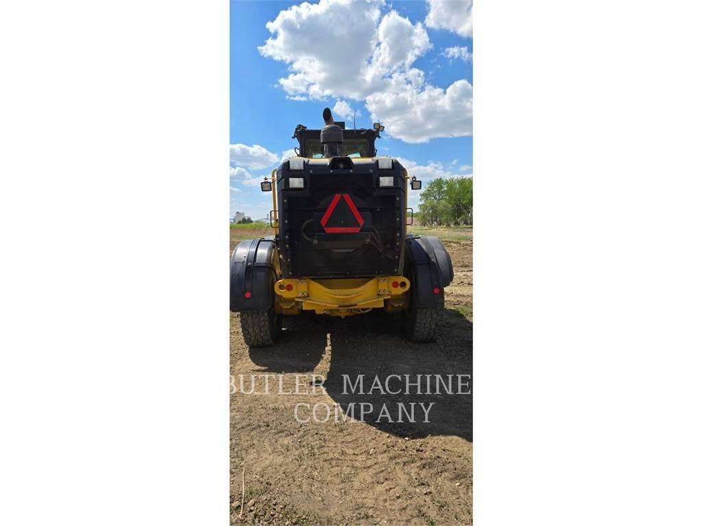 CAT 140M2AWD Greideriai