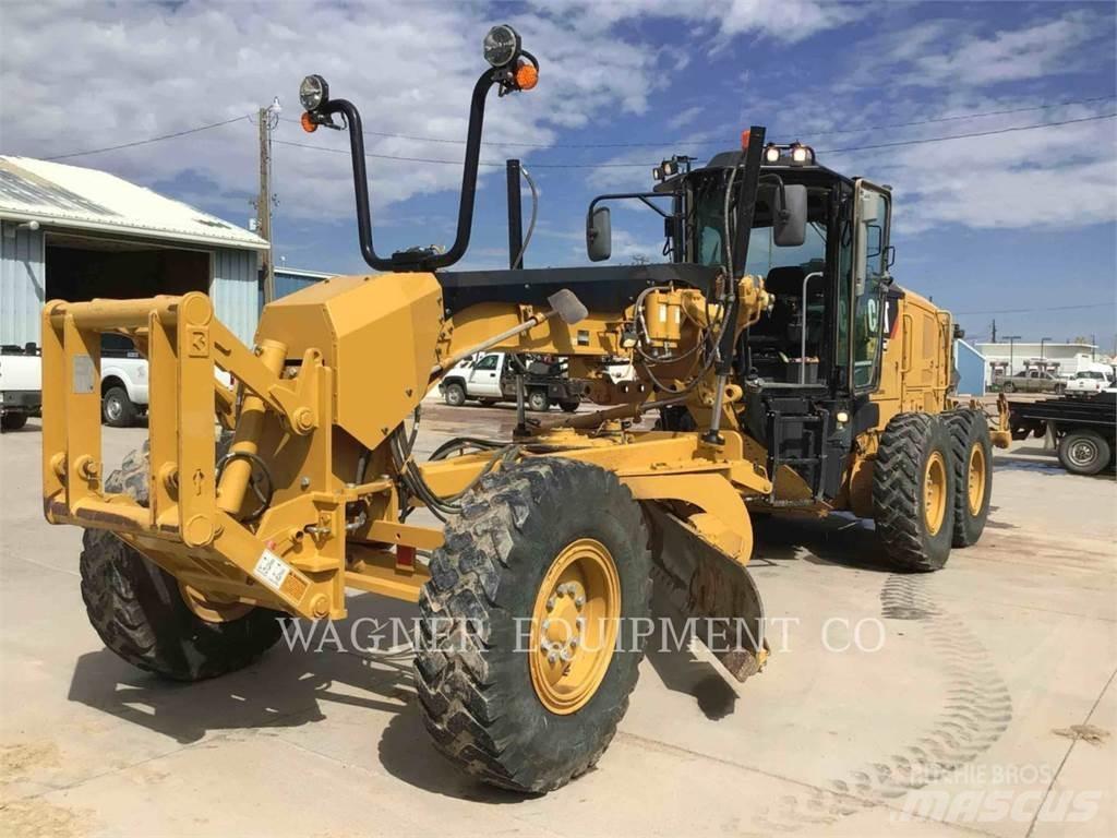 CAT 140M3 Greideriai