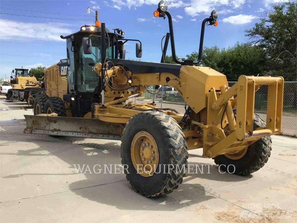 CAT 140M3 Greideriai