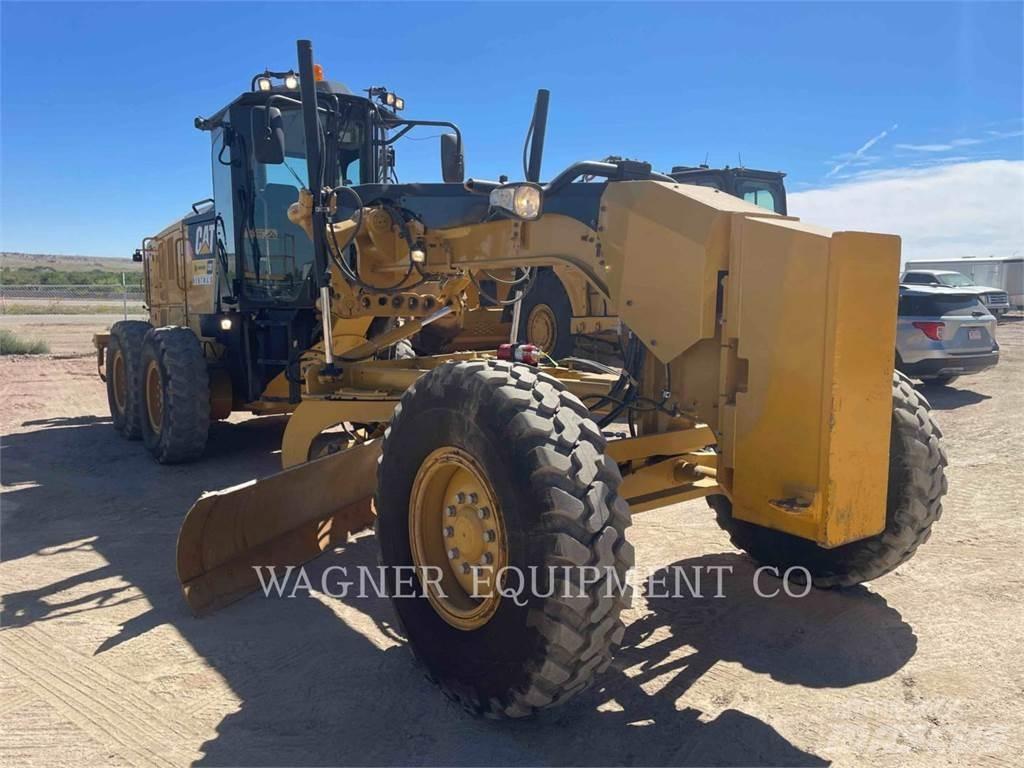 CAT 140M3 Greideriai