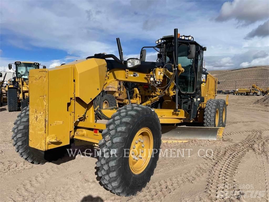 CAT 140M3 Greideriai