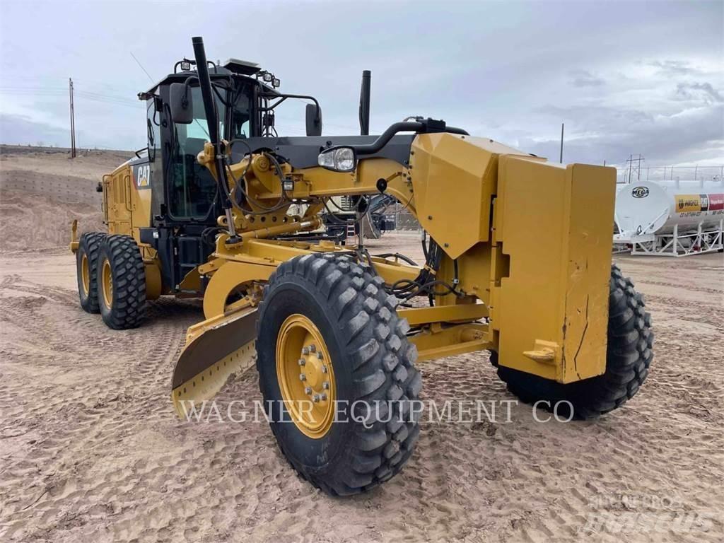 CAT 140M3 Greideriai
