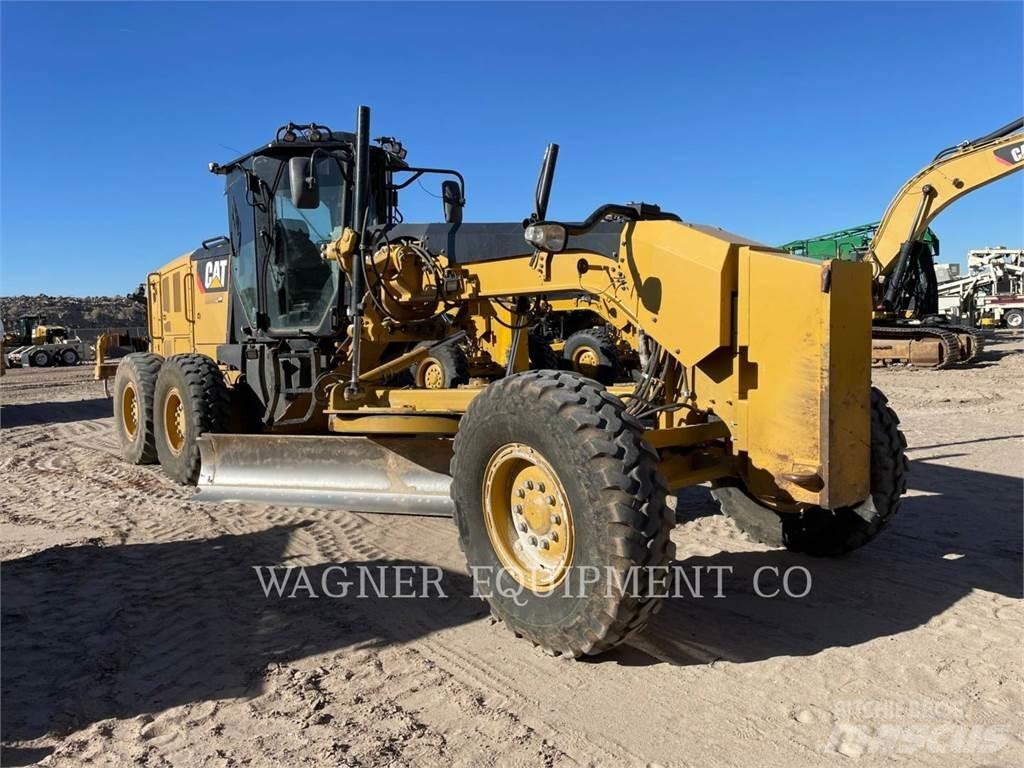 CAT 140M3 Greideriai