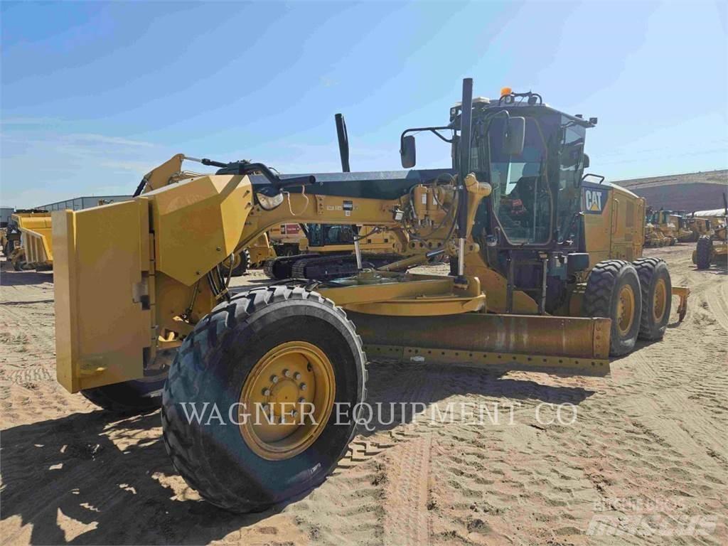 CAT 140M3 Greideriai