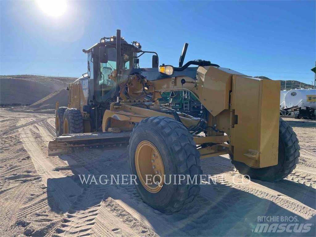 CAT 140M3 Greideriai
