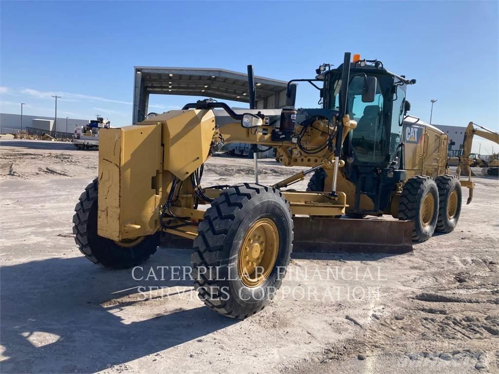 CAT 140M3 Greideriai