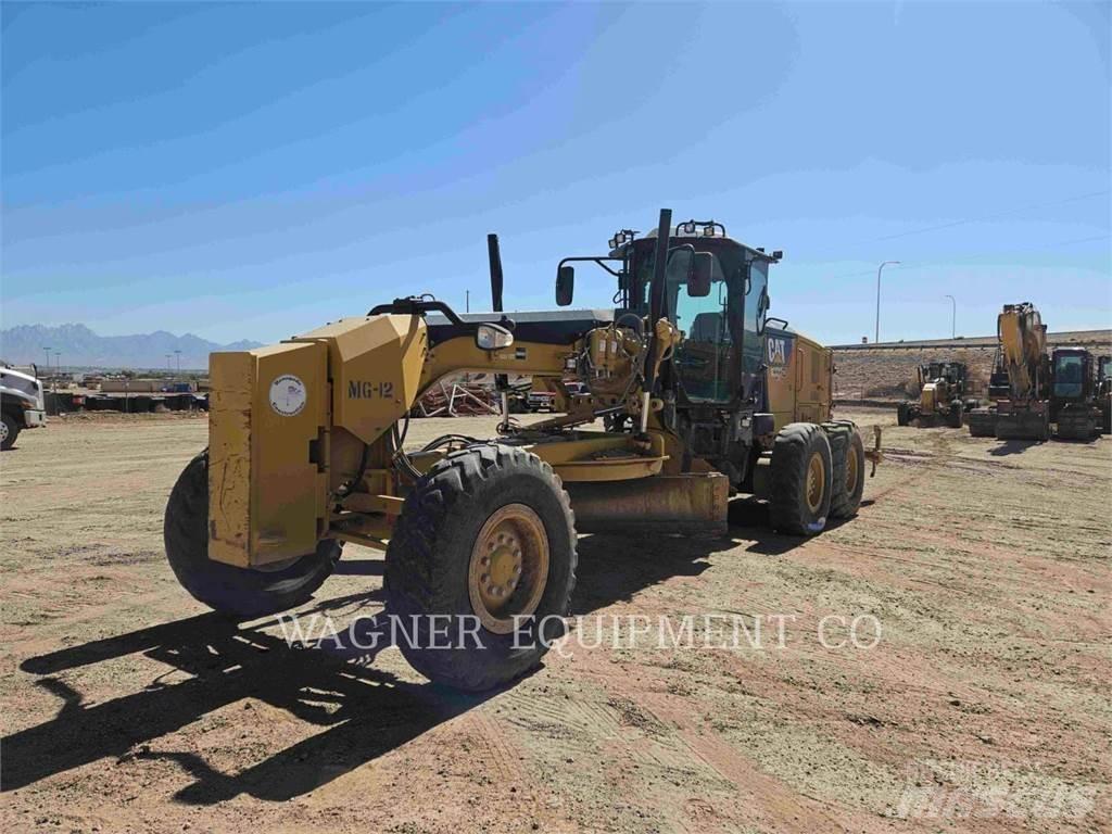 CAT 140M3 Greideriai