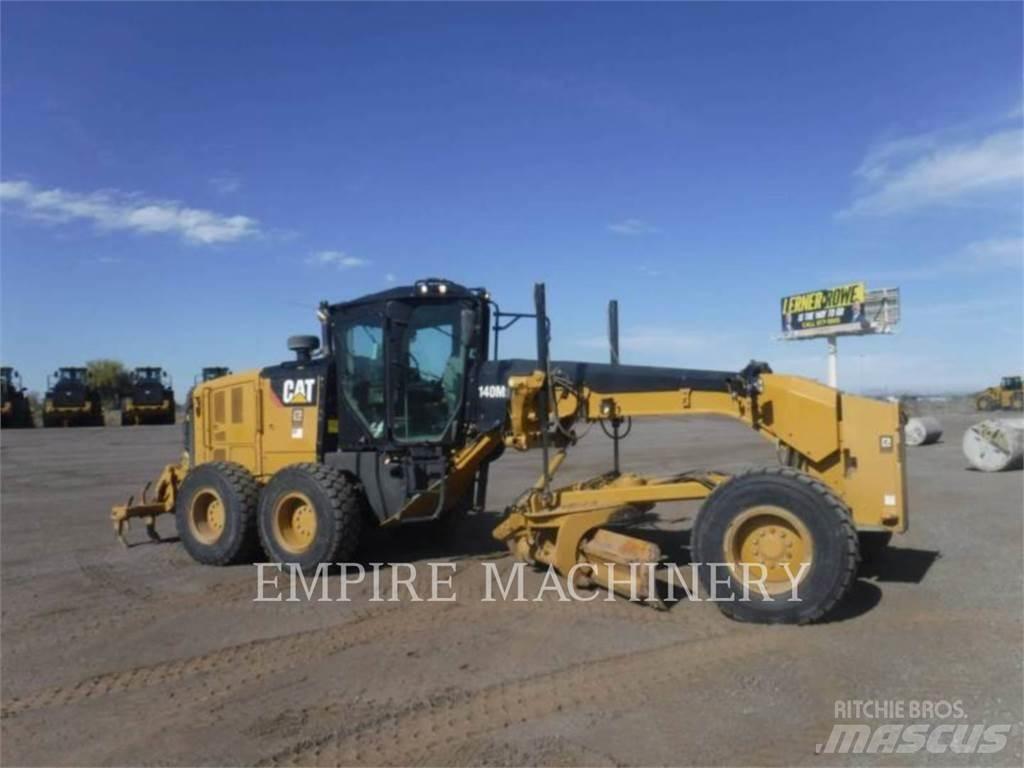 CAT 140M3 Greideriai