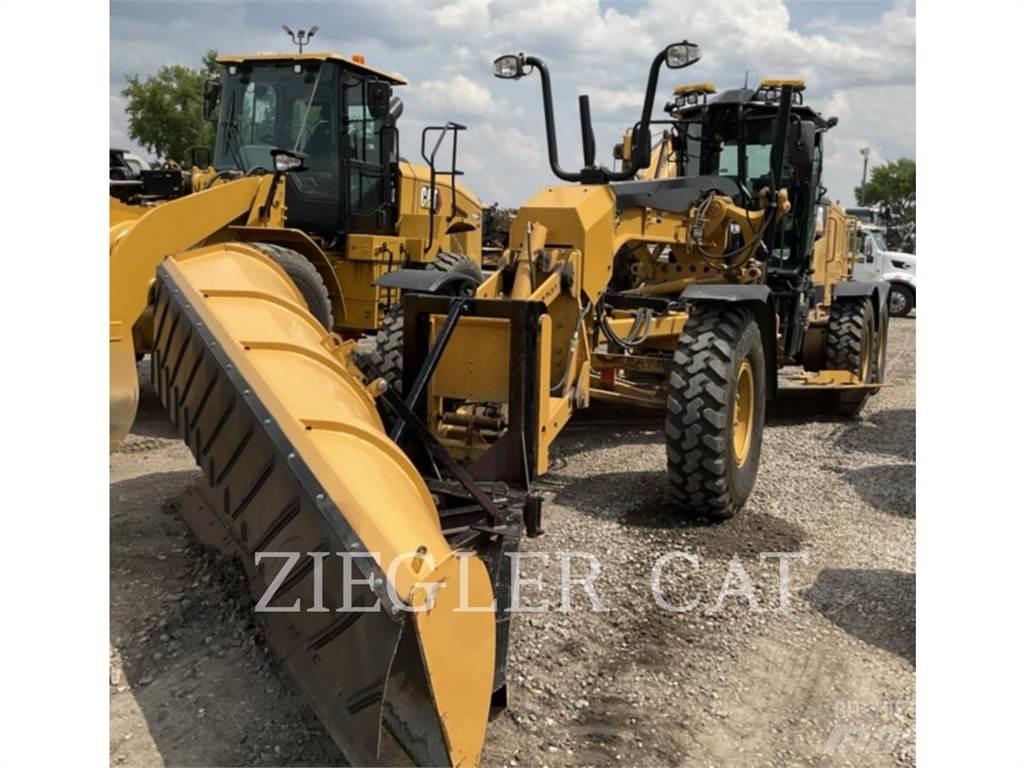 CAT 140M3 Greideriai