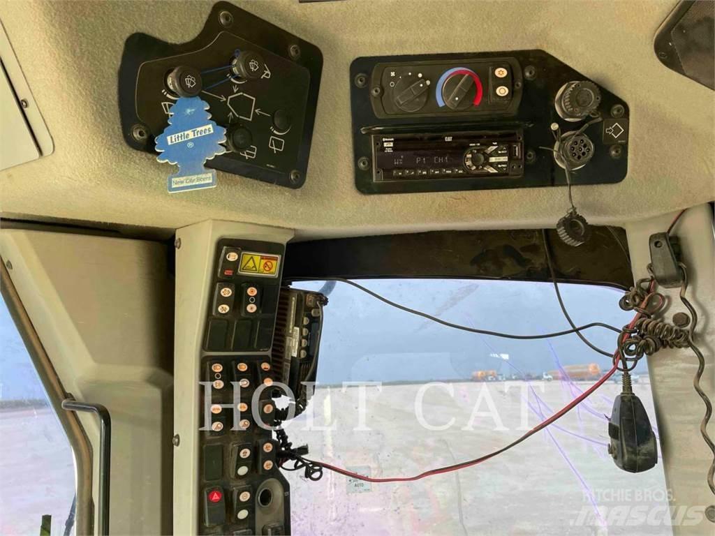 CAT 140M3 Greideriai