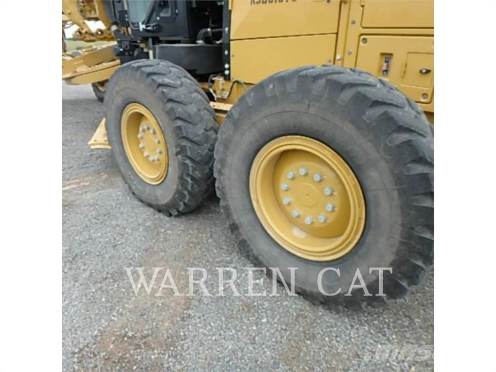 CAT 140M3 Greideriai