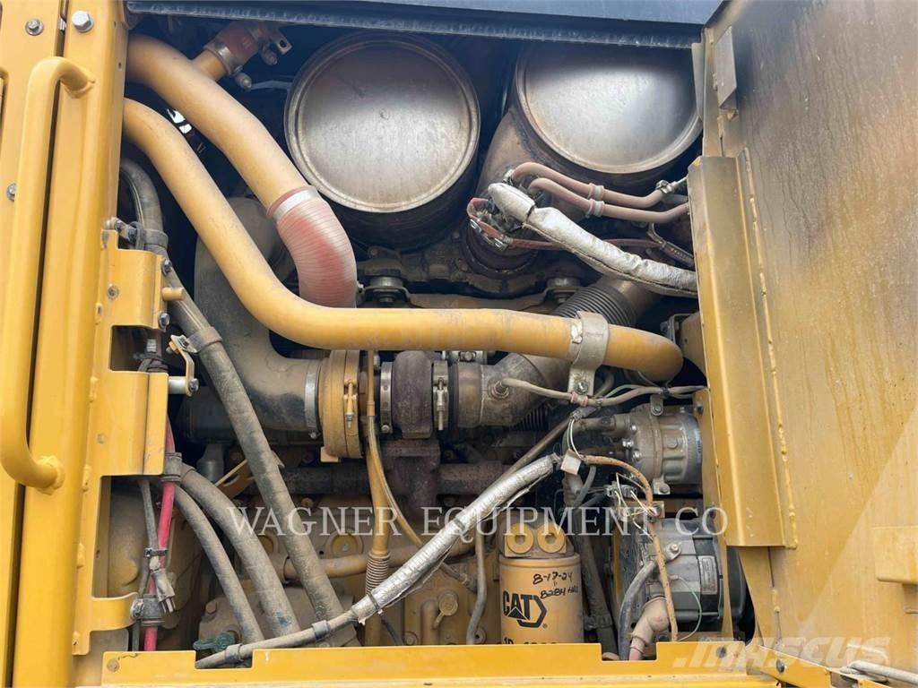 CAT 140M3 Greideriai