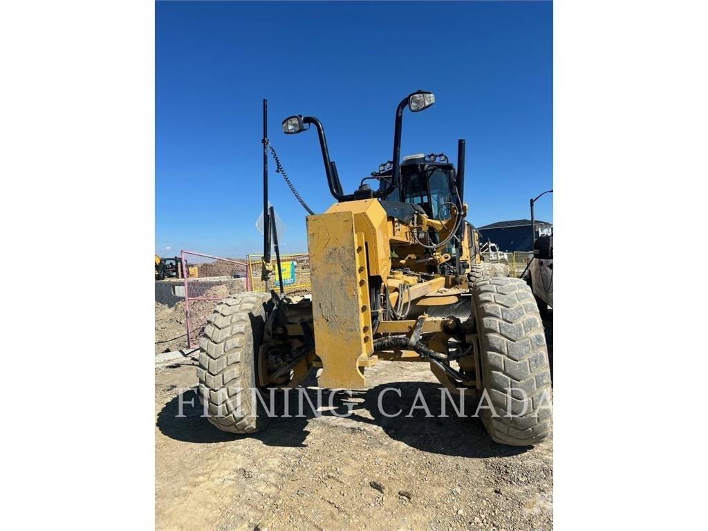 CAT 140M3 Greideriai