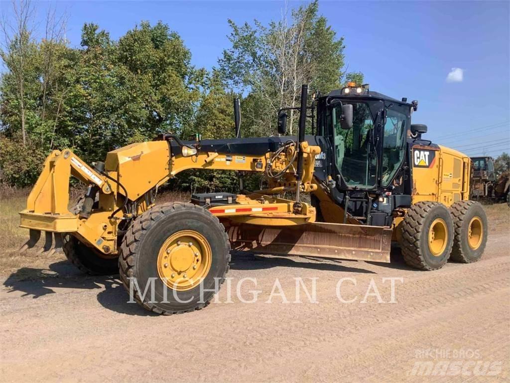 CAT 140M3 AWD Greideriai