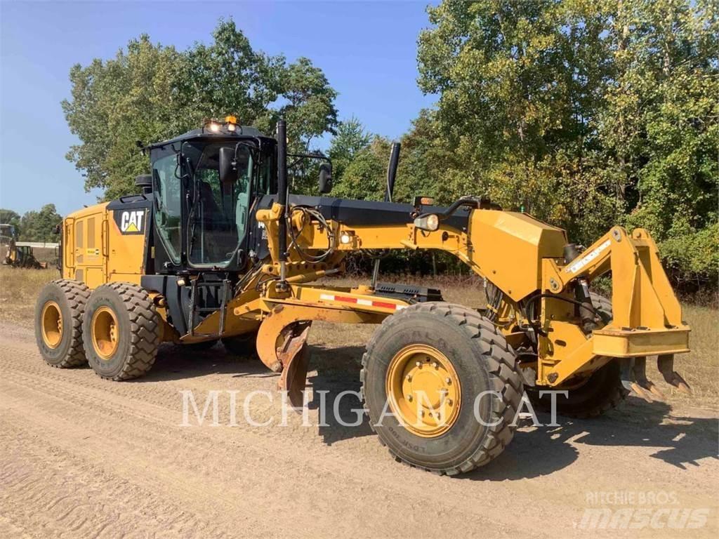 CAT 140M3 AWD Greideriai