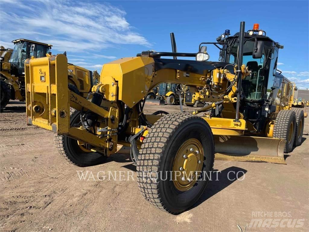 CAT 140M3 AWD Greideriai
