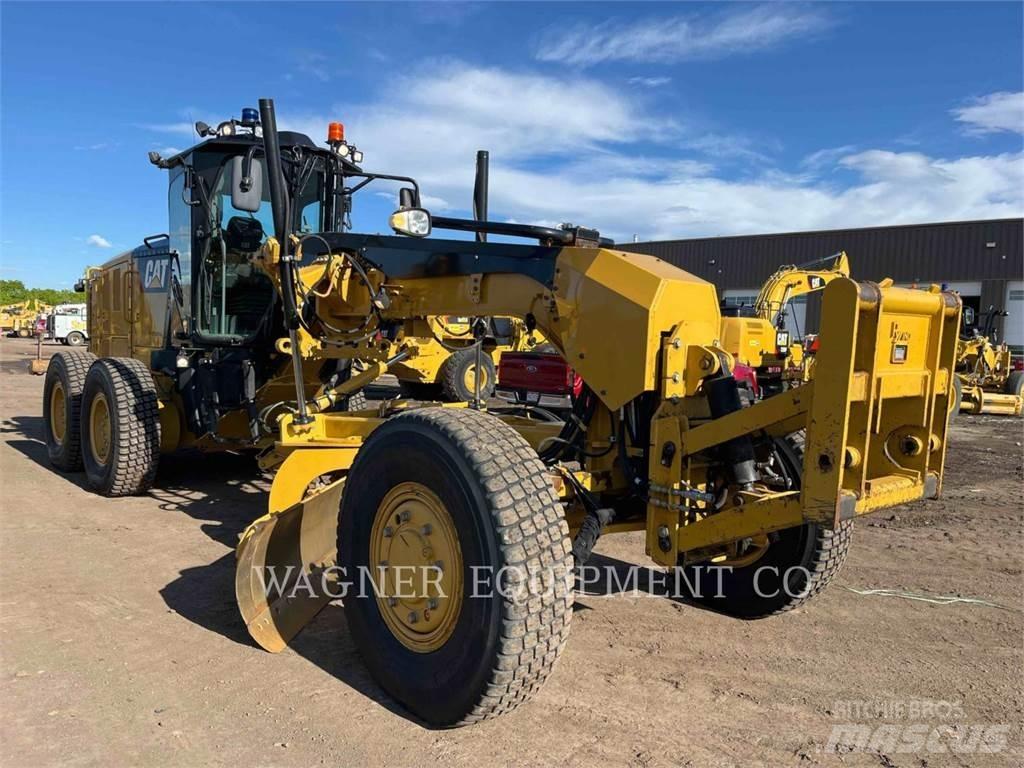 CAT 140M3 AWD Greideriai