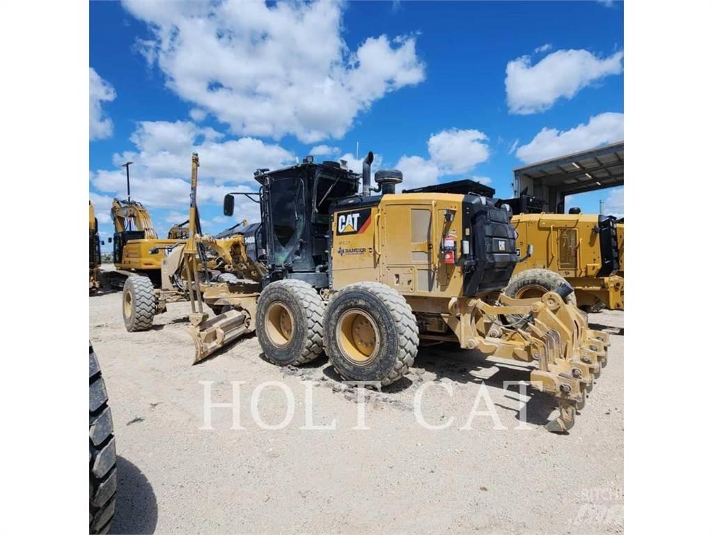 CAT 140M3 AWD Greideriai