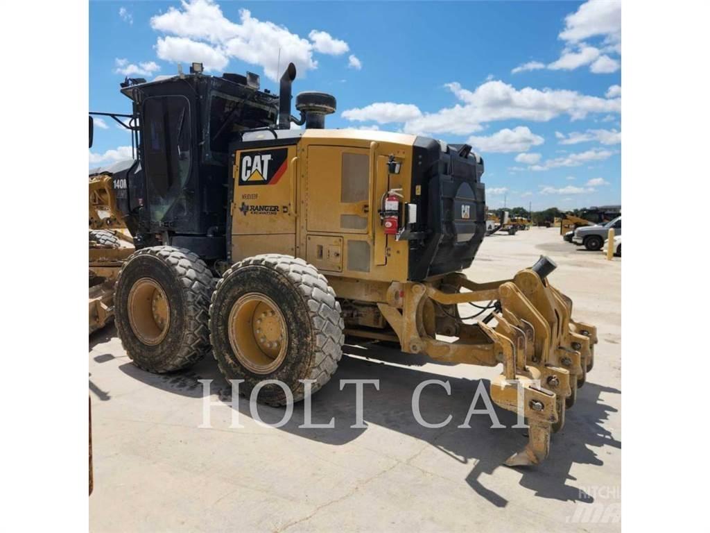 CAT 140M3 AWD Greideriai