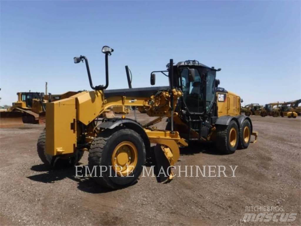 CAT 140M3 AWD Greideriai