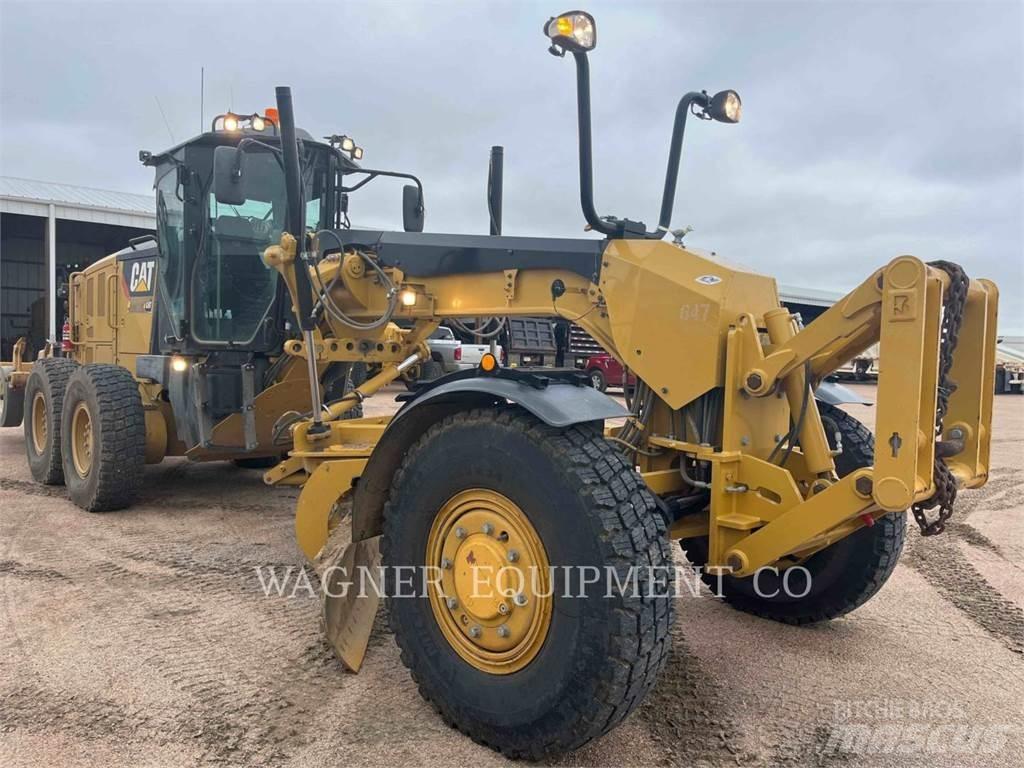 CAT 140M3 AWD Greideriai