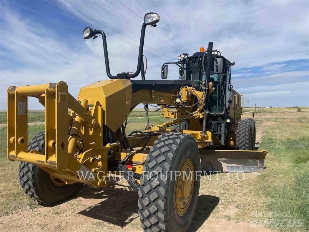 CAT 140M3 AWD Greideriai