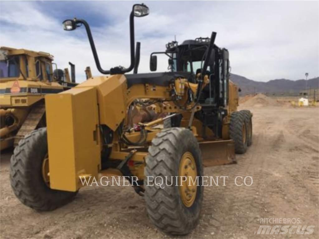 CAT 140M3 AWD Greideriai
