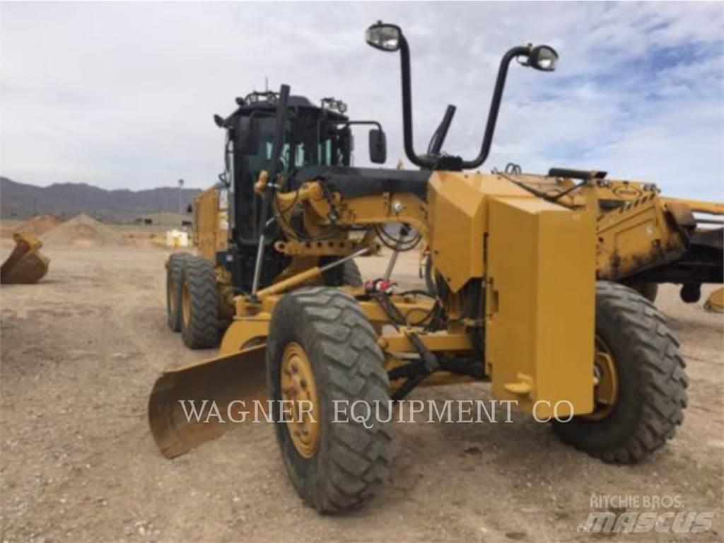 CAT 140M3 AWD Greideriai