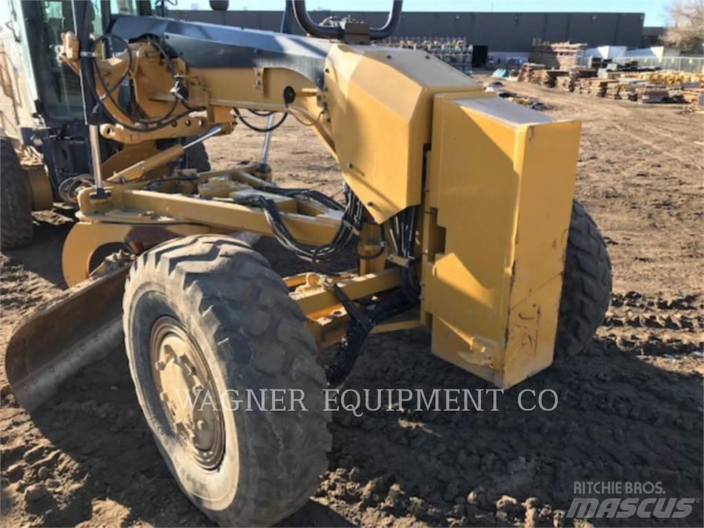 CAT 140M3 AWD Greideriai
