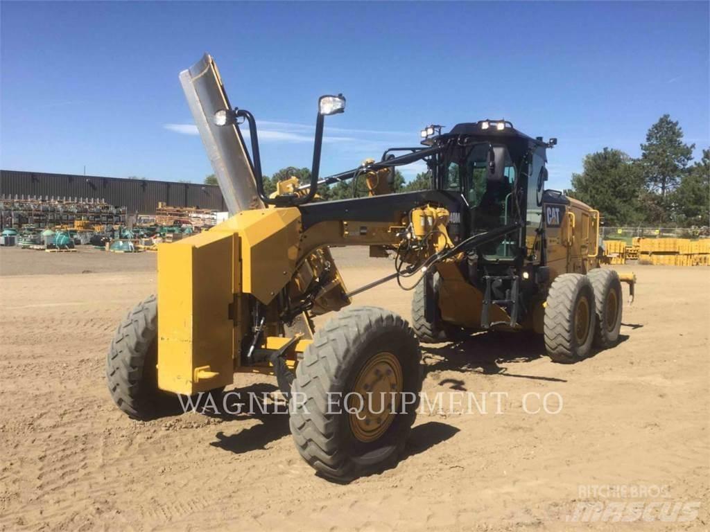 CAT 140M3 AWD Greideriai