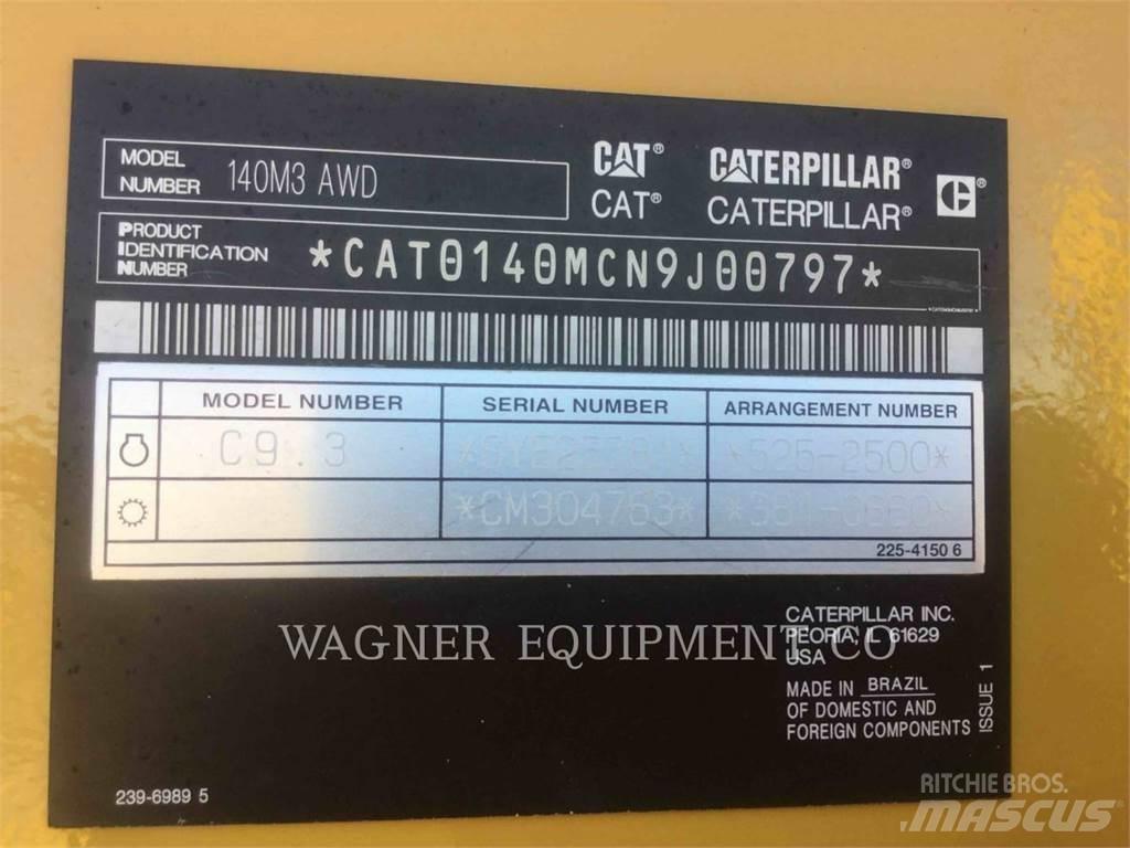 CAT 140M3 AWD Greideriai