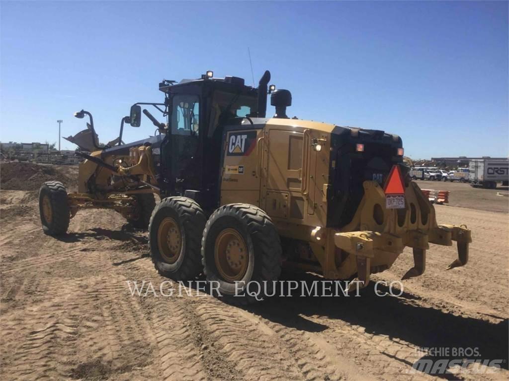 CAT 140M3 AWD Greideriai