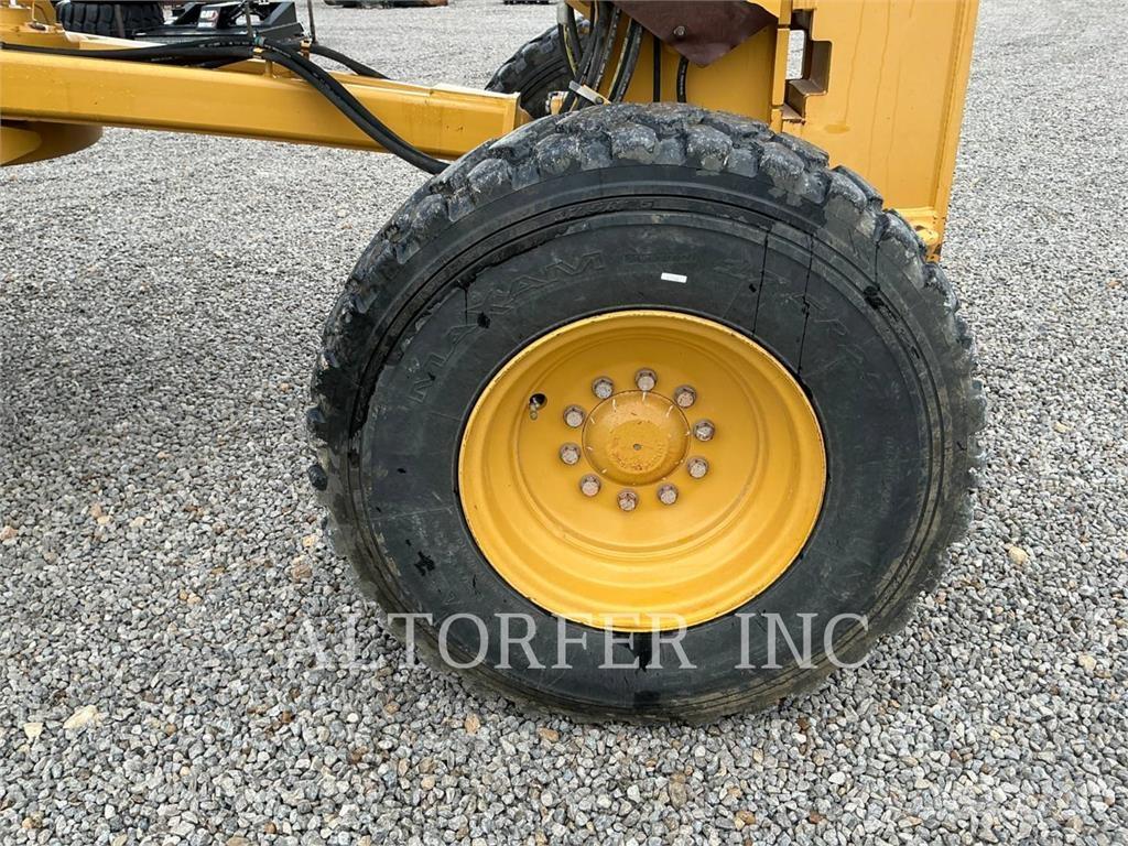 CAT 140M3 R Greideriai