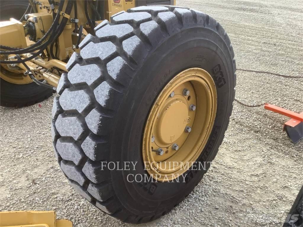 CAT 140M3AW Greideriai