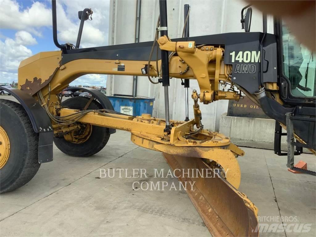 CAT 140MAWD Greideriai