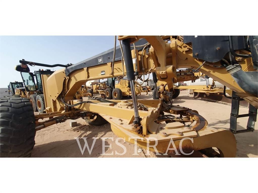 CAT 14M Greideriai
