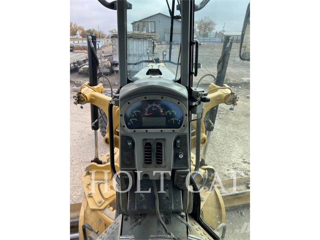 CAT 14M Greideriai