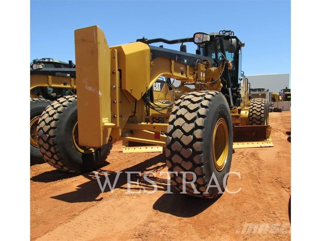 CAT 14M Greideriai