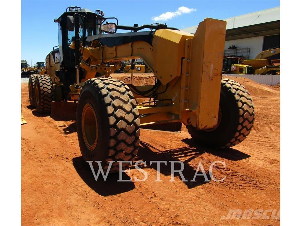 CAT 14M Greideriai