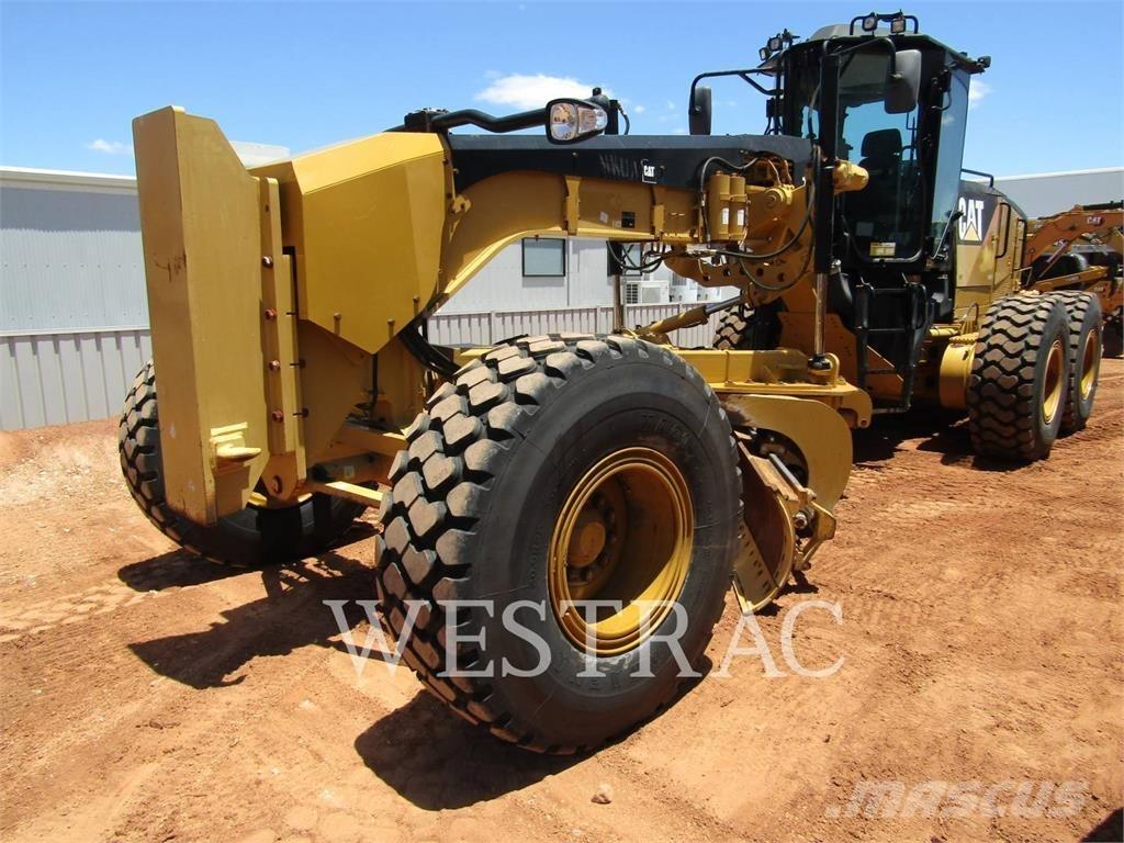 CAT 14M Greideriai