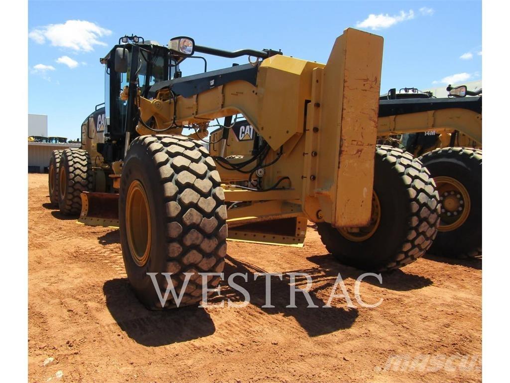 CAT 14M Greideriai